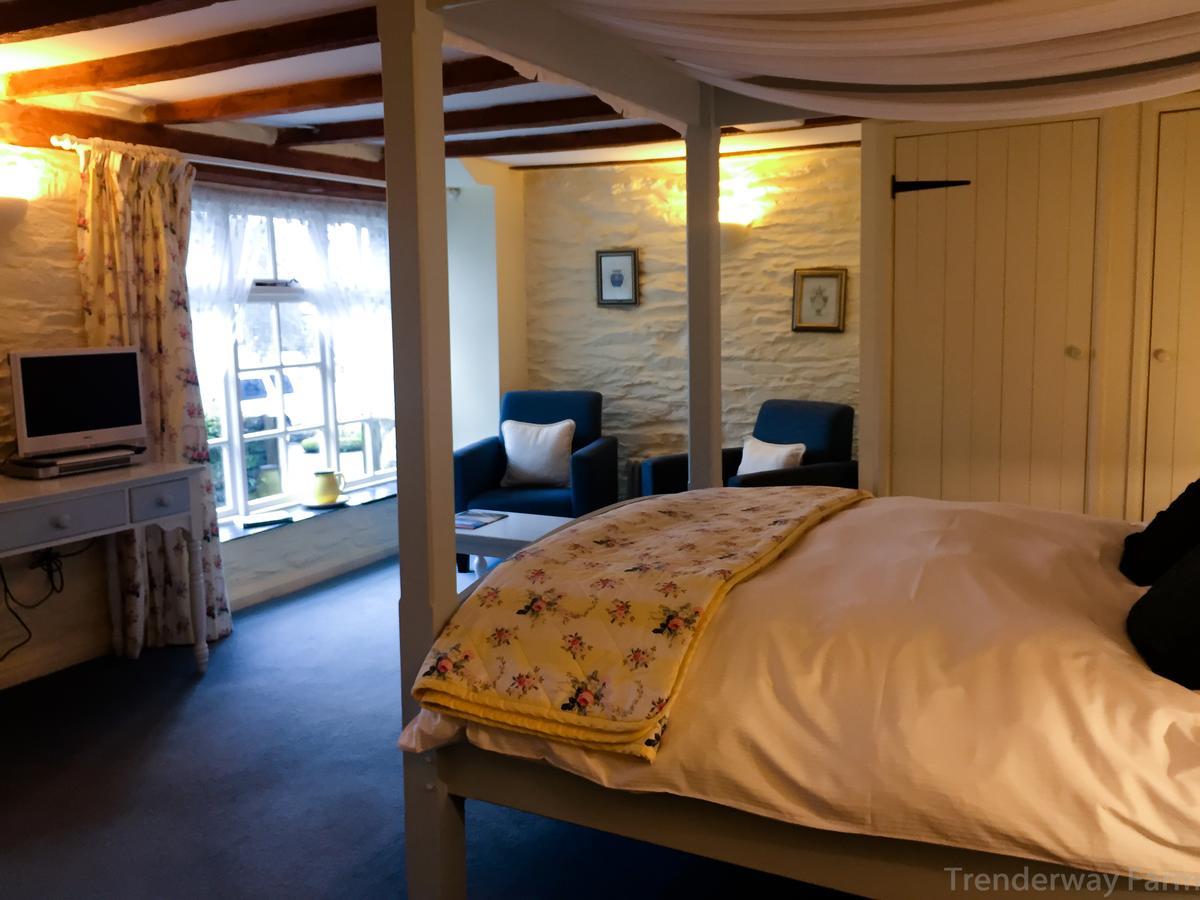 Bed and Breakfast Trenderway Farm Лоо Екстер'єр фото