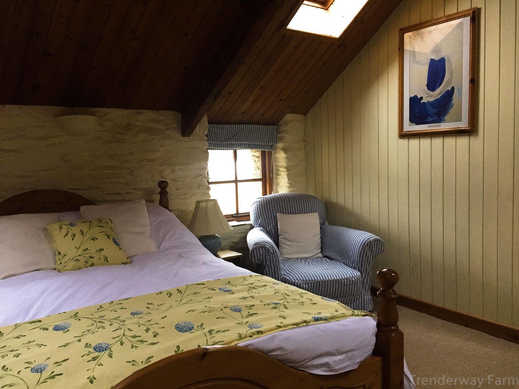 Bed and Breakfast Trenderway Farm Лоо Екстер'єр фото